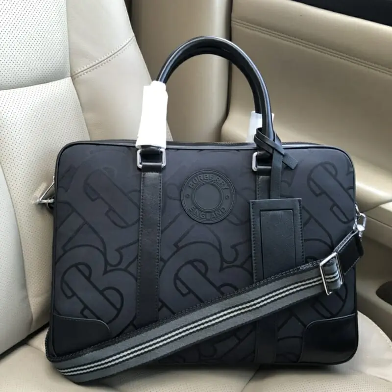 burberry aaa homme sac a main  s_11217574